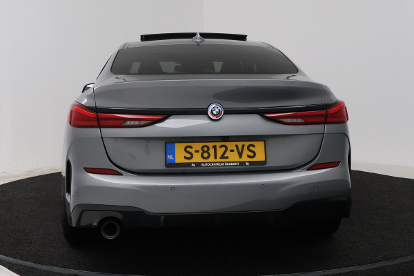 BMW 2 Serie Gran Coupé 218i High Executive (PANORAMADAK, CAMERA, STOELVERWARMING, NAVIGATIE)