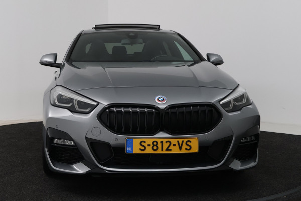 BMW 2 Serie Gran Coupé 218i High Executive (PANORAMADAK, CAMERA, STOELVERWARMING, NAVIGATIE)