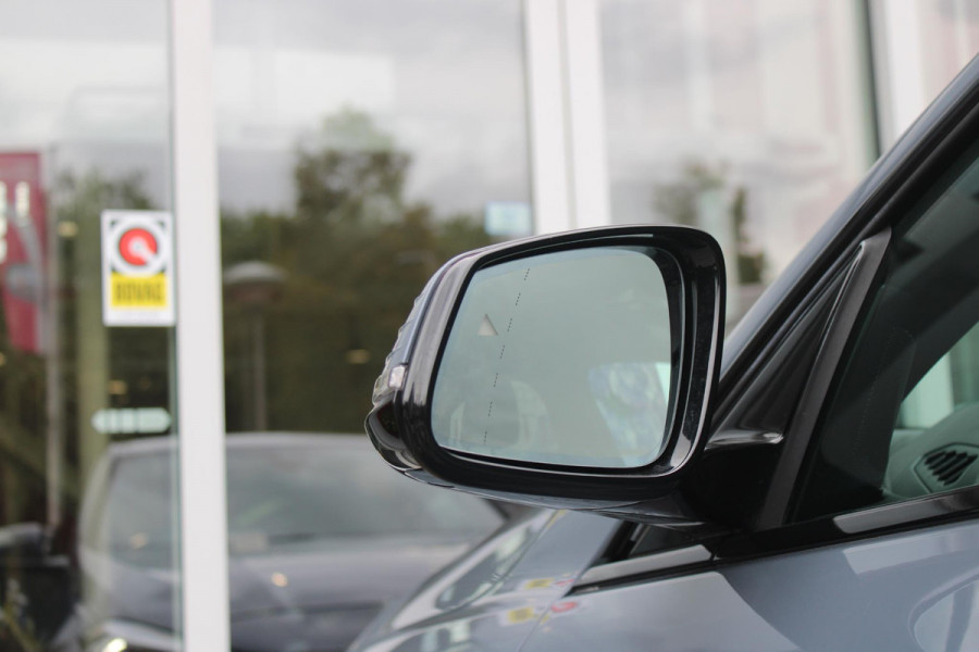 BMW 2 Serie Gran Coupé 218i M SPORT EDITION | TREKHAAK MET AFNEEMBARE KOGEL | HARMAN KARDON SOUND-SYSTEM | SFEER VERLICHTING | SHADOW LINE PAKKET | M-SPORT INTERIEUR | VERWARMBARE VOORSTOELEN | LEDEREN M-SPORT STUUR | NAVIGATIE | ACHTERUITRIJCAMERA | PARKEERSENSOREN VOOR EN ACHTER | ALARM | CLIMATE CONTROL | DRAADLOZE APPLE CARPLAY/ANDROID AUTO | LICHTMETALEN VELGEN 18'' M-SPORT (Y-SPAAK 553 M BICOLOR) | FULL LED KOPLAMPEN | LANE ASSIST | DAB+ RADIO | WARMTE WEREND GLAS  | EXTRA GETINTE ACHTERRUITEN | DODEHOEK BEWAKING | ELEKTRISCH VERSTELBARE EN INKLAPBARE BUITENSPIEGELS | BUITEN