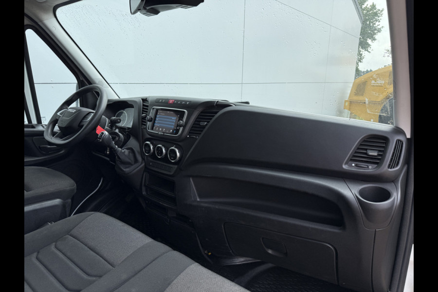 Iveco Daily 35C16 3.0 160PK Laadklep Zijdeur Camera Climate Control Bluetooth Bakwagen Meubelbak Koffer