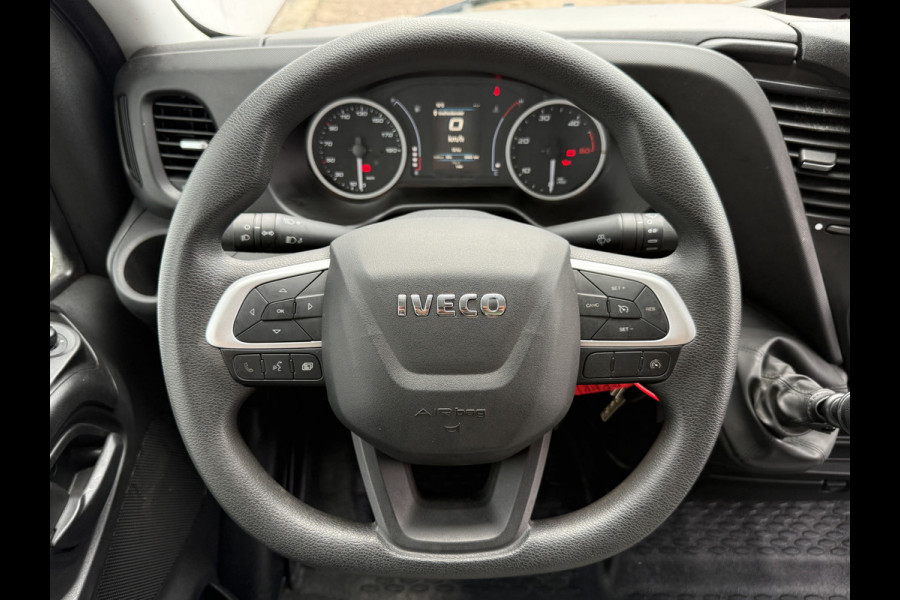 Iveco Daily 35C16 3.0 160PK Laadklep Zijdeur Camera Climate Control Bluetooth Bakwagen Meubelbak Koffer
