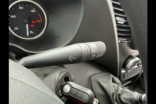 Iveco Daily 35C16 3.0 160PK Laadklep Zijdeur Camera Climate Control Bluetooth Bakwagen Meubelbak Koffer