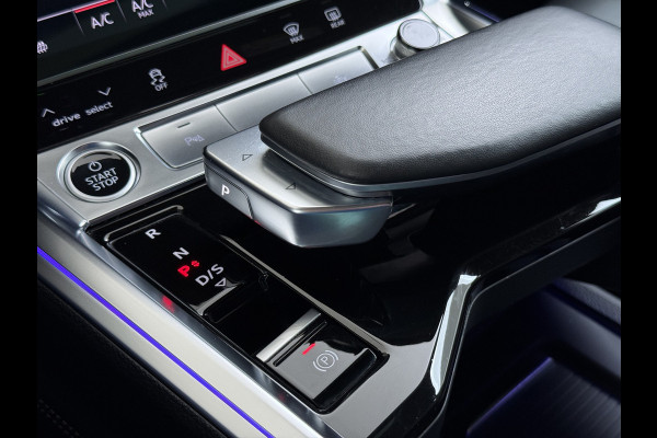 Audi e-tron Sportback 55 Quattro 408PK S-Line Edition 95kWh Panoramadak Adap.Cruise Camera Leder+Verwarmd B&O-Audio Elek.Stoelen Memory Navi Apple Car SOH 91% AWD Lmv 22" Elek.Achterklep Privacy Glas Isofix 4WD Origineel Nederlandse Auto
