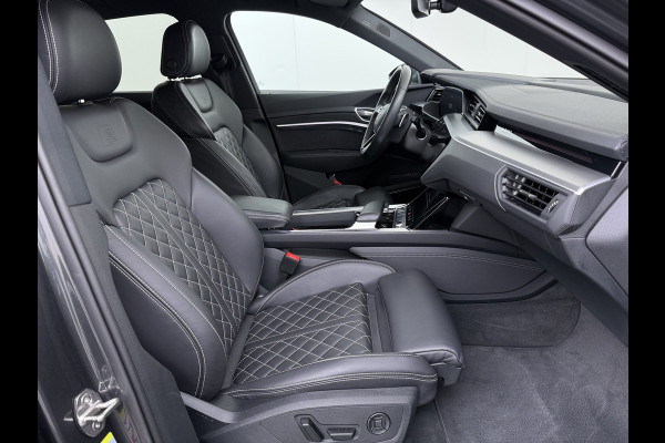 Audi e-tron Sportback 55 Quattro 408PK S-Line Edition 95kWh Panoramadak Adap.Cruise Camera Leder+Verwarmd B&O-Audio Elek.Stoelen Memory Navi Apple Car SOH 91% AWD Lmv 22" Elek.Achterklep Privacy Glas Isofix 4WD Origineel Nederlandse Auto