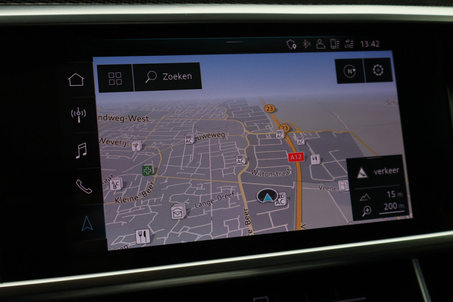 Audi A6 Avant 45 TFSI quattro Sport S line edition Panoramadak, B&O Sound, Camera, Apple Carplay, LED, Lane Assist, 20"