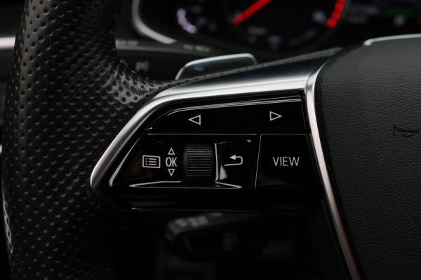 Audi A6 Avant 45 TFSI quattro Sport S line edition Panoramadak, B&O Sound, Camera, Apple Carplay, LED, Lane Assist, 20"