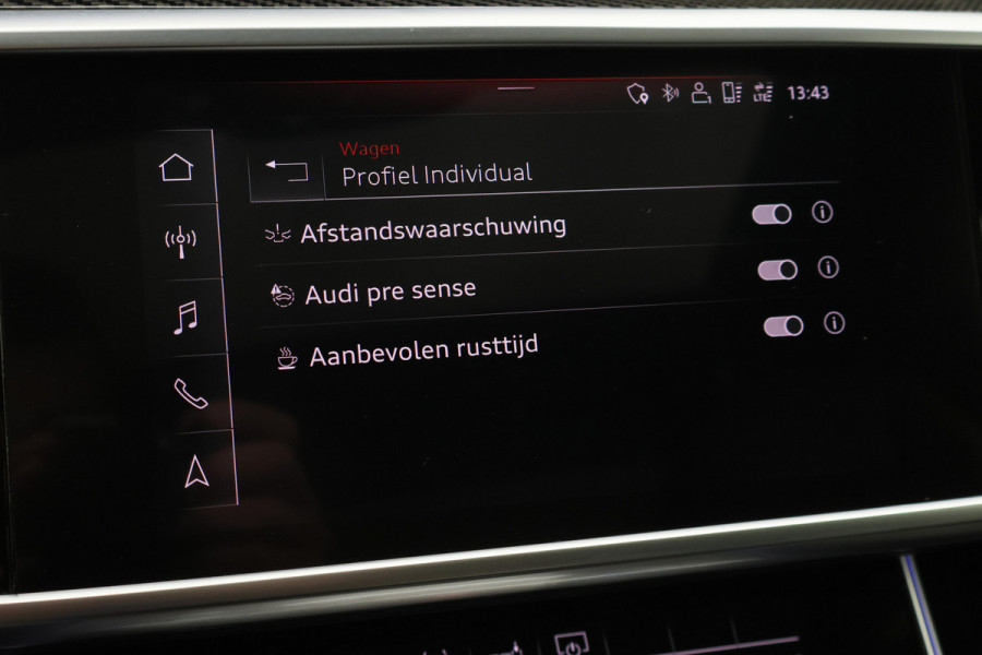 Audi A6 Avant 45 TFSI quattro Sport S line edition Panoramadak, B&O Sound, Camera, Apple Carplay, LED, Lane Assist, 20"