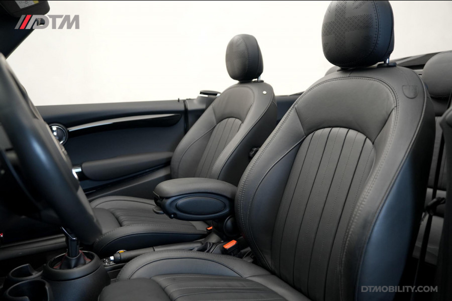 MINI Cabrio 2.0 John Cooper Works | Martini Racing |