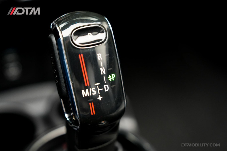 MINI Cabrio 2.0 John Cooper Works | Martini Racing |