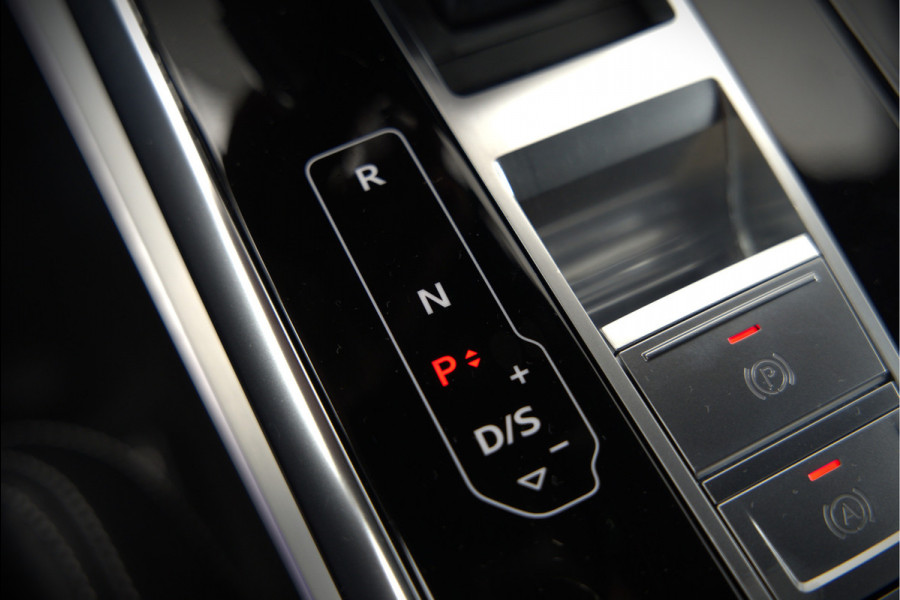 Audi Q8 60 TFSI e quattro Pro Line S Competition | RS Seats | Panoramadak | Stoelventilatie | Stoelverwarming | Stuurverwarming | Massage | Memory Seat | 360 Camera | Luchtvering | Adaptive Cruise Control | Keyless | LED Matrix | SOH 100%