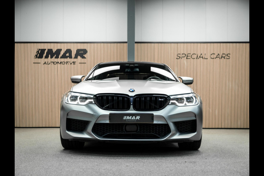BMW M5 M5 Vol uitgevoerde NL geleverde M5 frozen grey