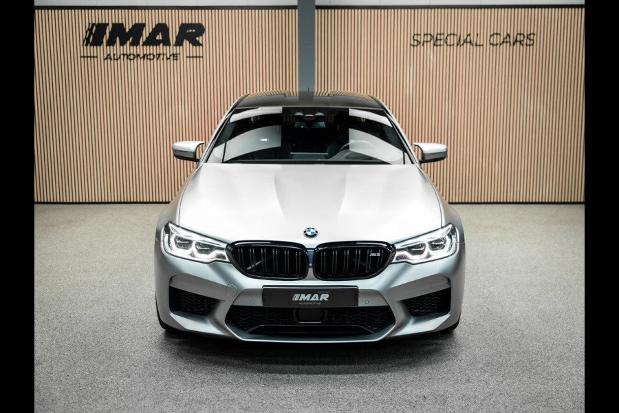 BMW M5 M5 Vol uitgevoerde NL geleverde M5 frozen grey