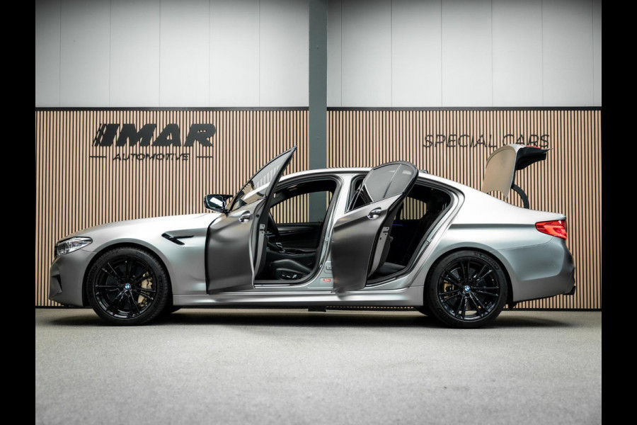BMW M5 M5 Vol uitgevoerde NL geleverde M5 frozen grey