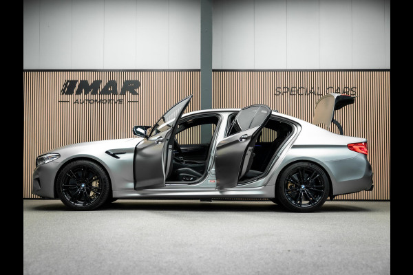 BMW M5 M5 Vol uitgevoerde NL geleverde M5 frozen grey