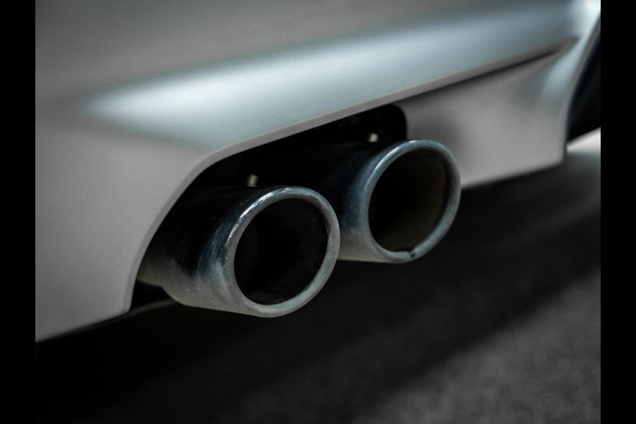 BMW M5 M5 Vol uitgevoerde NL geleverde M5 frozen grey