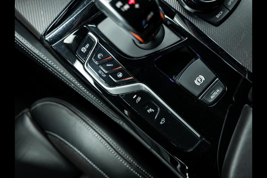 BMW M5 M5 Vol uitgevoerde NL geleverde M5 frozen grey