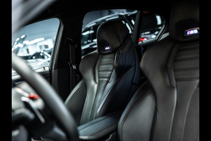 BMW M5 M5 Vol uitgevoerde NL geleverde M5 frozen grey