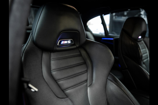 BMW M5 M5 Vol uitgevoerde NL geleverde M5 frozen grey