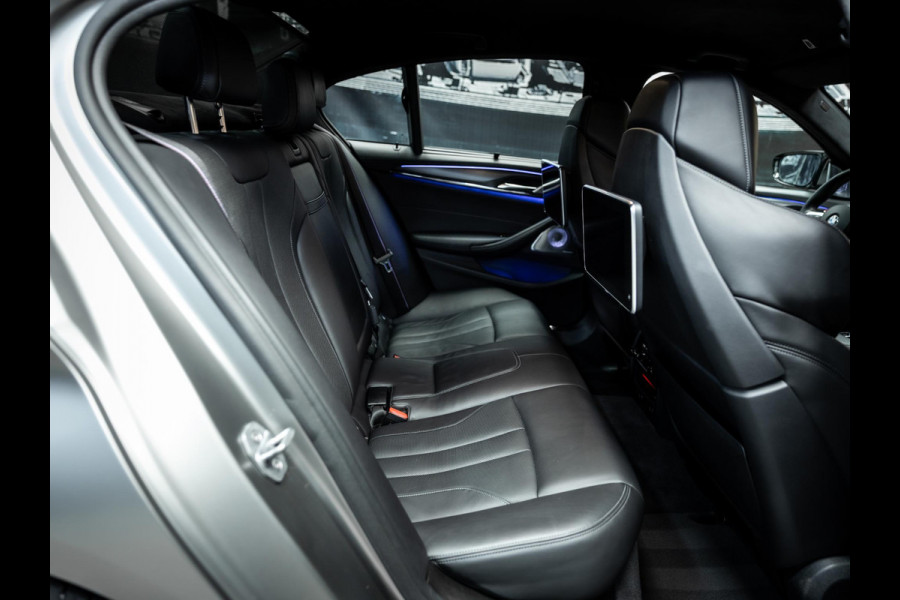 BMW M5 M5 Vol uitgevoerde NL geleverde M5 frozen grey