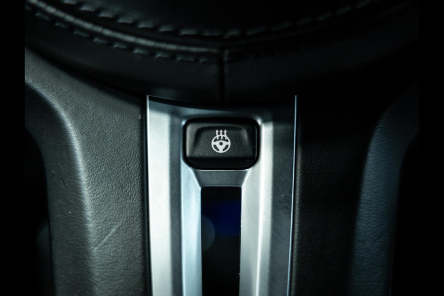 BMW M5 M5 Vol uitgevoerde NL geleverde M5 frozen grey