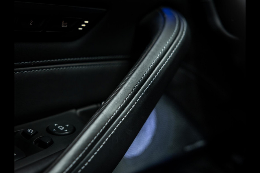 BMW M5 M5 Vol uitgevoerde NL geleverde M5 frozen grey