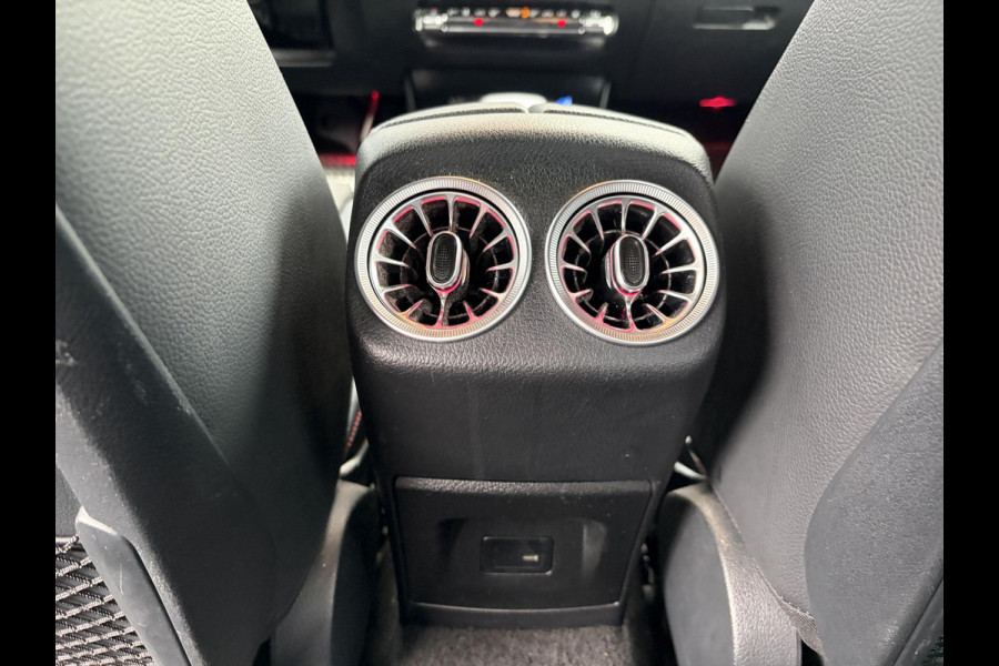 Mercedes-Benz CLA-Klasse 250 e Business Solution AMG AMG | COMPLEET ONDERHOUDEN | SFEERVERLICHTING | STOELVERWARMING | ACHTERUITRIJCAMERA | RIJKLAARPRIJS | 12 MND BOVAG GARANTIE