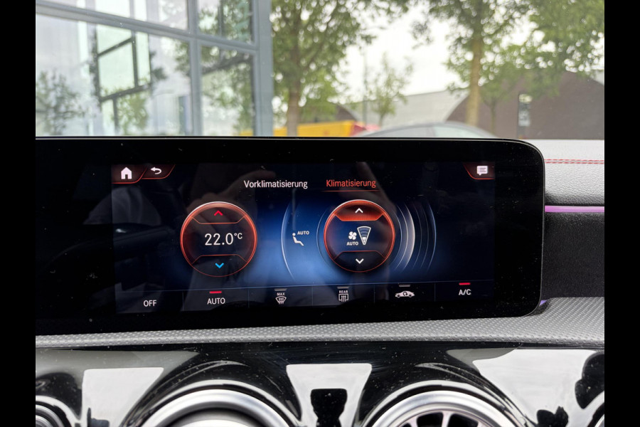 Mercedes-Benz CLA-Klasse 250 e Business Solution AMG AMG | COMPLEET ONDERHOUDEN | SFEERVERLICHTING | STOELVERWARMING | ACHTERUITRIJCAMERA | RIJKLAARPRIJS | 12 MND BOVAG GARANTIE