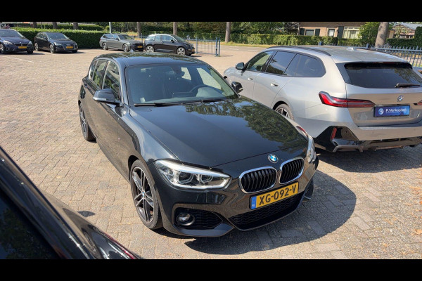 BMW 1-serie 118i High Executive M SPORT | LEDER | NAVIGATIE | CLIMATE CONTROL | SCHUIFDAK |