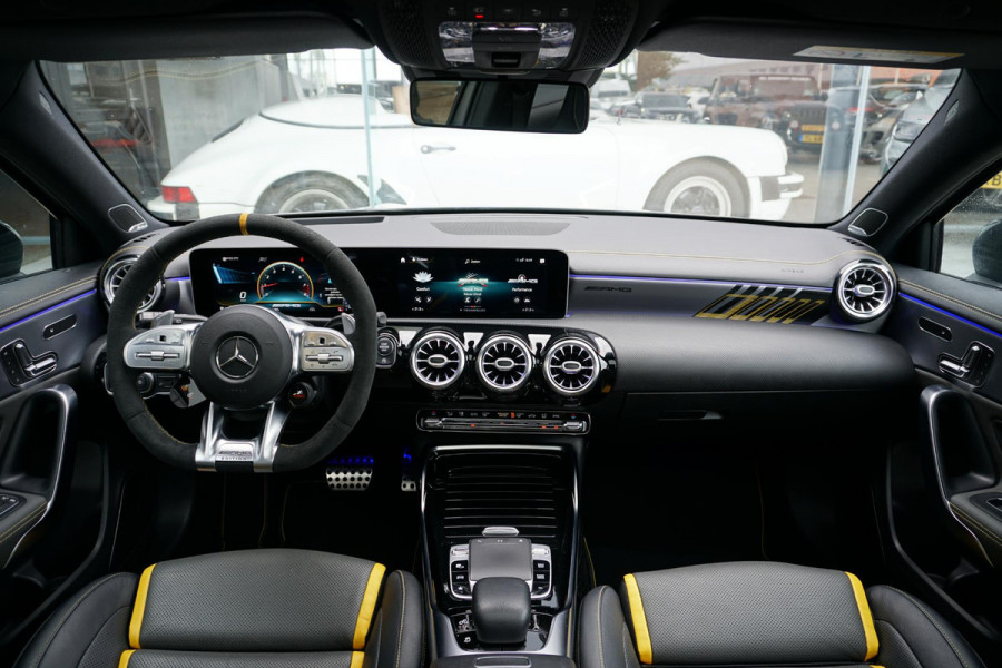 Mercedes-Benz A-Klasse AMG 45 S 4MATIC+ Edition 1 422pk + RECARO / BURMESTER / PANO / 360° / DESIGNO
