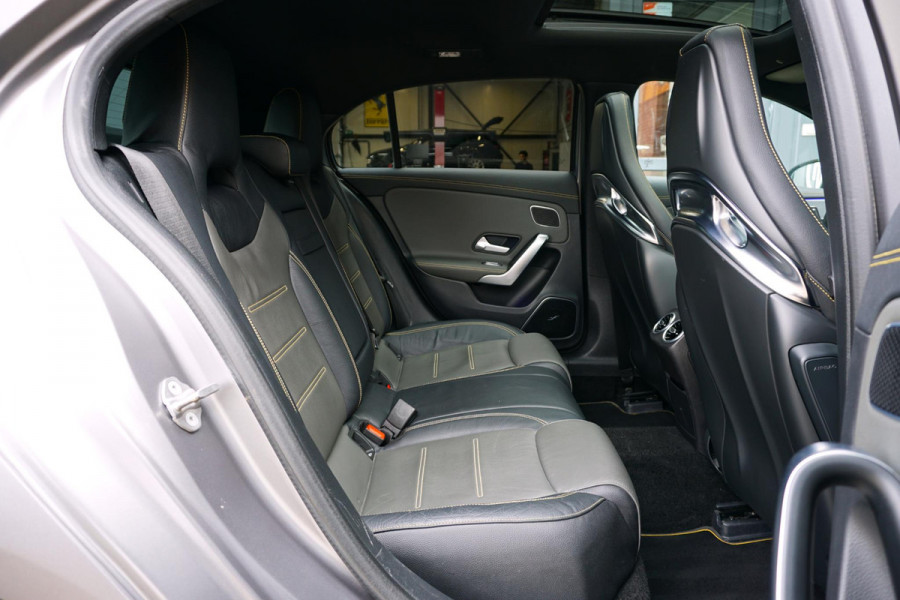 Mercedes-Benz A-Klasse AMG 45 S 4MATIC+ Edition 1 422pk + RECARO / BURMESTER / PANO / 360° / DESIGNO