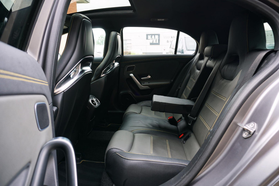 Mercedes-Benz A-Klasse AMG 45 S 4MATIC+ Edition 1 422pk + RECARO / BURMESTER / PANO / 360° / DESIGNO