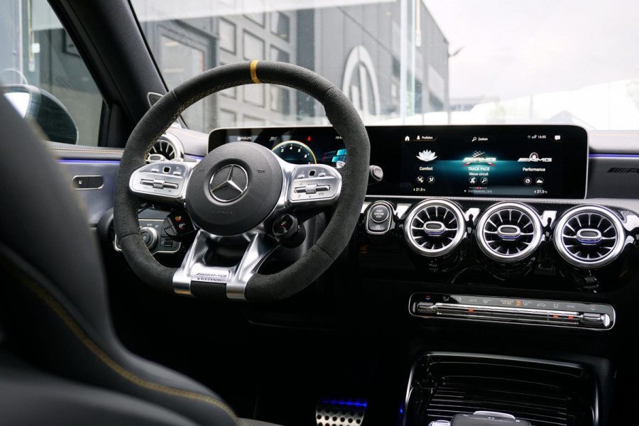 Mercedes-Benz A-Klasse AMG 45 S 4MATIC+ Edition 1 422pk + RECARO / BURMESTER / PANO / 360° / DESIGNO