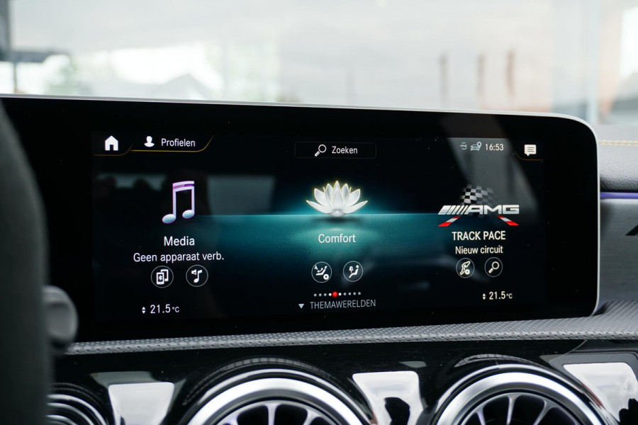 Mercedes-Benz A-Klasse AMG 45 S 4MATIC+ Edition 1 422pk + RECARO / BURMESTER / PANO / 360° / DESIGNO