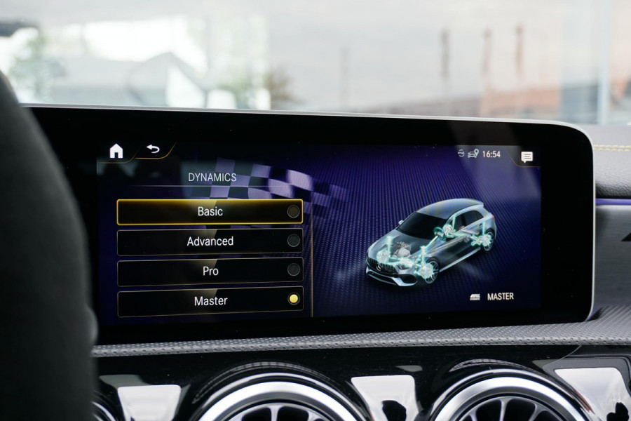 Mercedes-Benz A-Klasse AMG 45 S 4MATIC+ Edition 1 422pk + RECARO / BURMESTER / PANO / 360° / DESIGNO