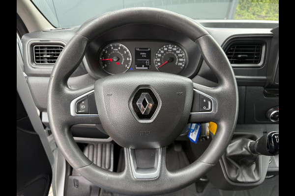 Renault Master 2.3 dCi 135 PK / PICK UP / 27.239 KM! / 7-PERS DUBBELE CABINE / IMPERIAAL / 2.5 TONS TREKHAAK / AIRCO / CRUISE