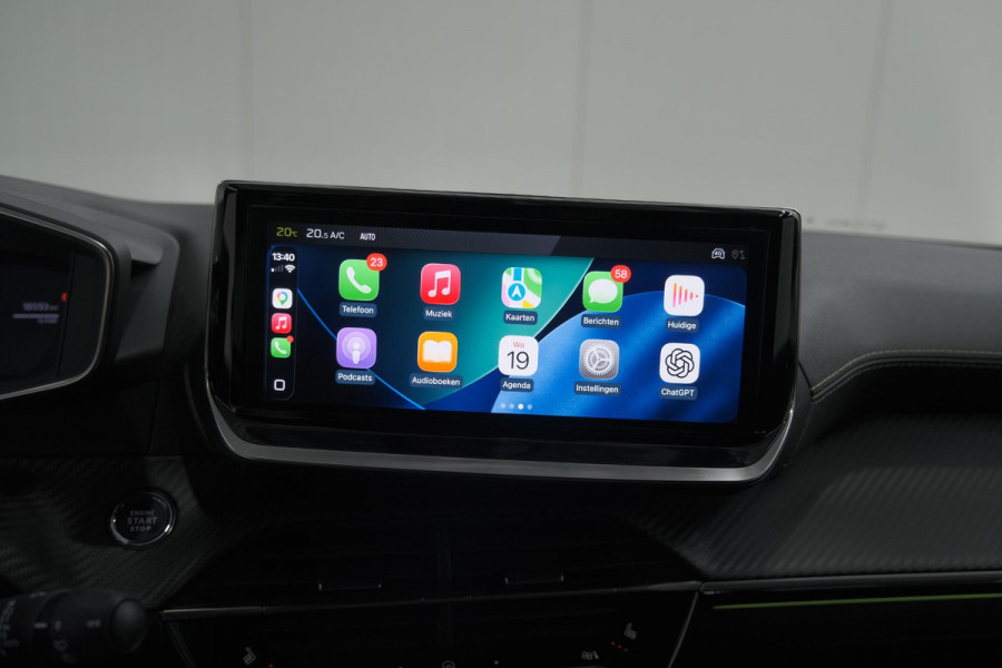 Peugeot 208 1.2 Hybrid 145 e-DCS6 GT | Alcantara Pakket | Camera | Apple Carplay | Stoelverwarming