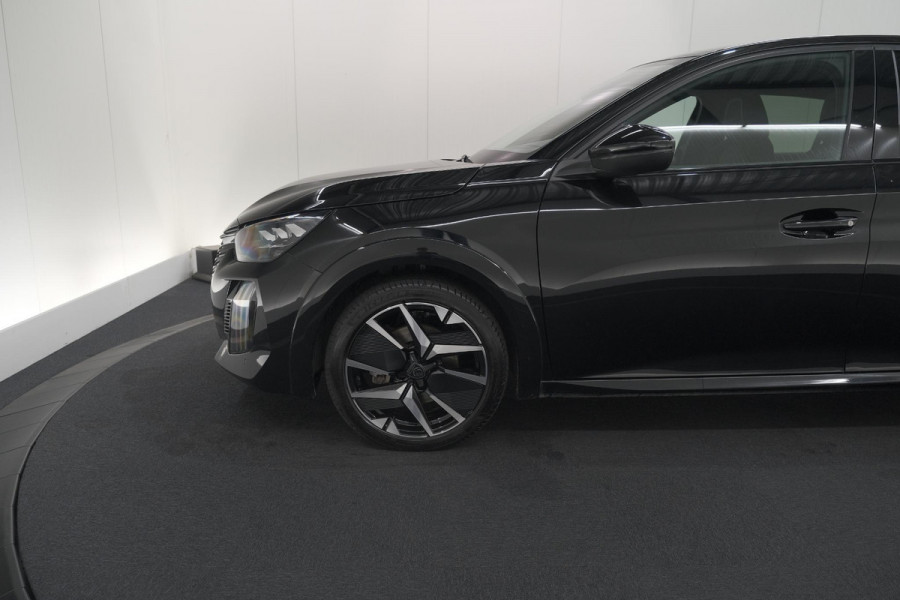 Peugeot 208 1.2 Hybrid 145 e-DCS6 GT | Alcantara Pakket | Camera | Apple Carplay | Stoelverwarming