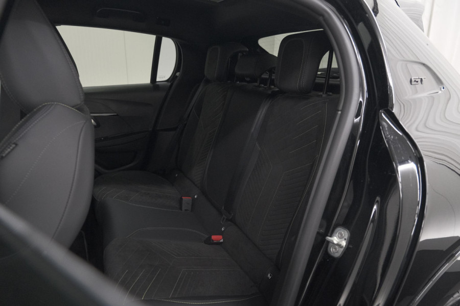 Peugeot 208 1.2 Hybrid 145 e-DCS6 GT | Alcantara Pakket | Camera | Apple Carplay | Stoelverwarming