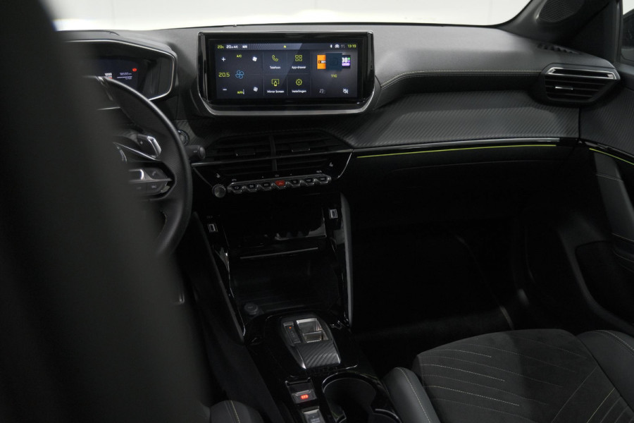 Peugeot 208 1.2 Hybrid 145 e-DCS6 GT | Alcantara Pakket | Camera | Apple Carplay | Stoelverwarming