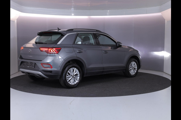 Volkswagen T-Roc 1.5 TSI Life 150PK DSG | Achteruitrijcamera | Stoelverwarming | Clima |