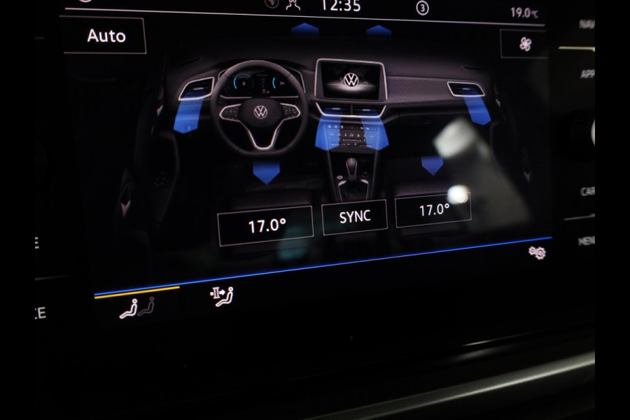 Volkswagen T-Roc 1.5 TSI Life 150PK DSG | Achteruitrijcamera | Stoelverwarming | Clima |