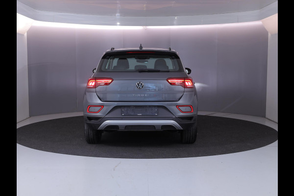 Volkswagen T-Roc 1.5 TSI Life 150PK DSG | Achteruitrijcamera | Stoelverwarming | Clima |