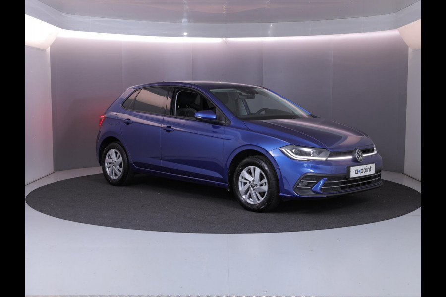 Volkswagen Polo 1.0 TSI Style 90 pk Automaat (DSG) | Navigatie via App | Parkeersensoren (Park assist) | Autom. airco | Adaptieve cruise control | Matrix LED koplampen | Digital Cockpit Pro |