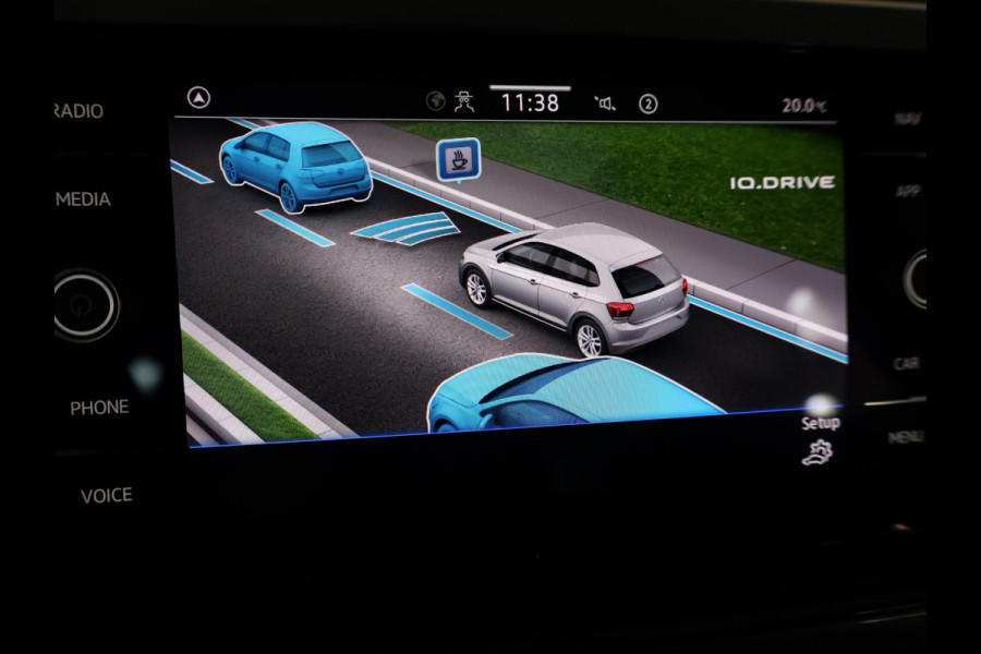 Volkswagen Polo 1.0 TSI Style 90 pk Automaat (DSG) | Navigatie via App | Parkeersensoren (Park assist) | Autom. airco | Adaptieve cruise control | Matrix LED koplampen | Digital Cockpit Pro |
