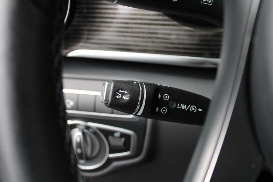 Mercedes-Benz V-Klasse 300d / XXL / DC / 4-Matic / 2x Elec Schuifdeur / 360 Camera / Burmester / Vol Opties / NIEUWSTAAT