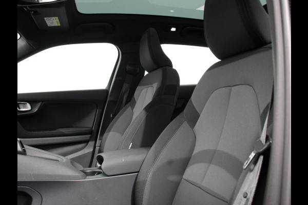 Polestar 2 Long Range Dual Motor 408pk Launch Edition 78kWh Climate control Cruise control Panoramadak Parkeersensoren + Camera Voorstoelen verwarmd Apple Carplay/ Android Auto