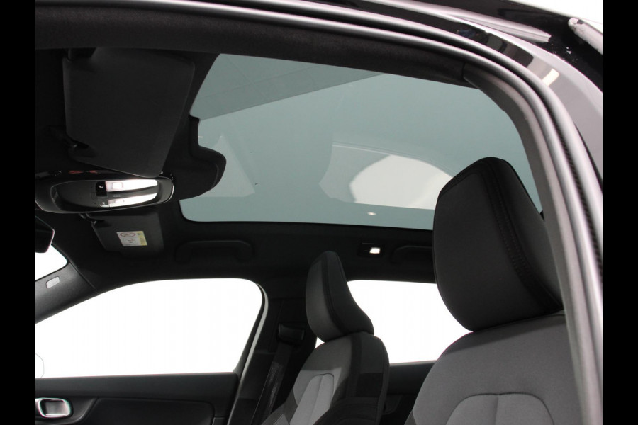 Polestar 2 Long Range Dual Motor 408pk Launch Edition 78kWh Climate control Cruise control Panoramadak Parkeersensoren + Camera Voorstoelen verwarmd Apple Carplay/ Android Auto