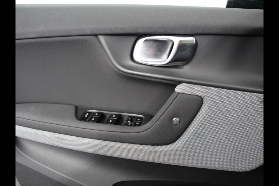 Polestar 2 Long Range Dual Motor 408pk Launch Edition 78kWh Climate control Cruise control Panoramadak Parkeersensoren + Camera Voorstoelen verwarmd Apple Carplay/ Android Auto