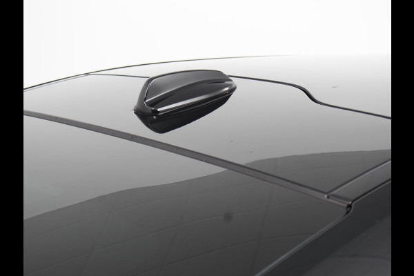 Polestar 2 Long Range Dual Motor 408pk Launch Edition 78kWh Climate control Cruise control Panoramadak Parkeersensoren + Camera Voorstoelen verwarmd Apple Carplay/ Android Auto