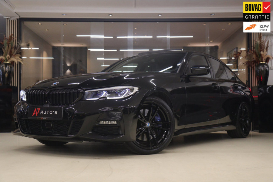 BMW 3-serie 330i High Executive PANO/CARPLAY/SFEER/HK/HUD/VOL